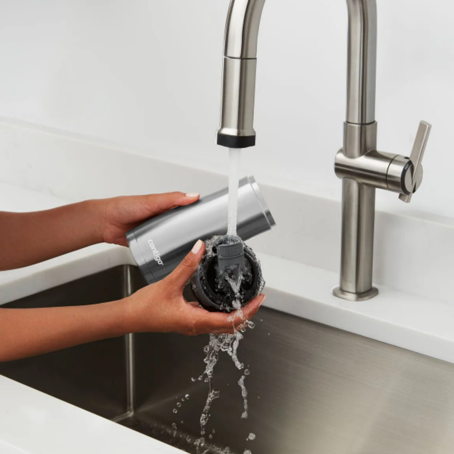 Mug Contigo West Loop AUTOSEAL de acero inoxidable 473 ml, gris metalizado, con aislamiento al vacío